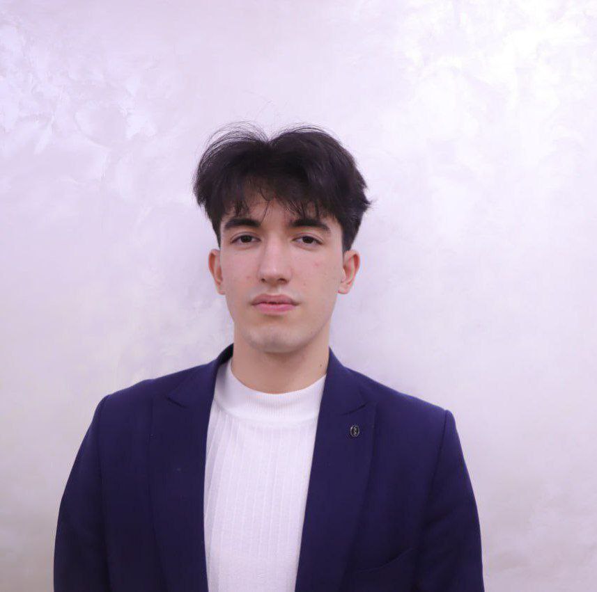 Azizbek Gayratov, founder of BioLayers AI